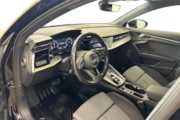 musta Audi A3 2021 kuva 8.