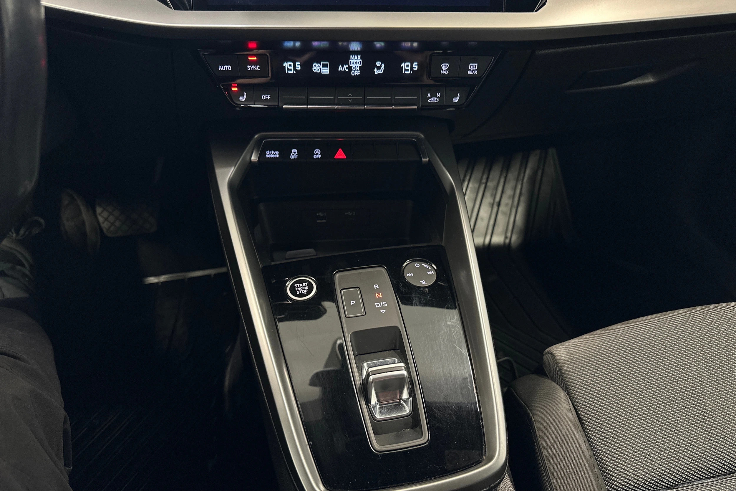 musta Audi A3 2021 kuva 24.