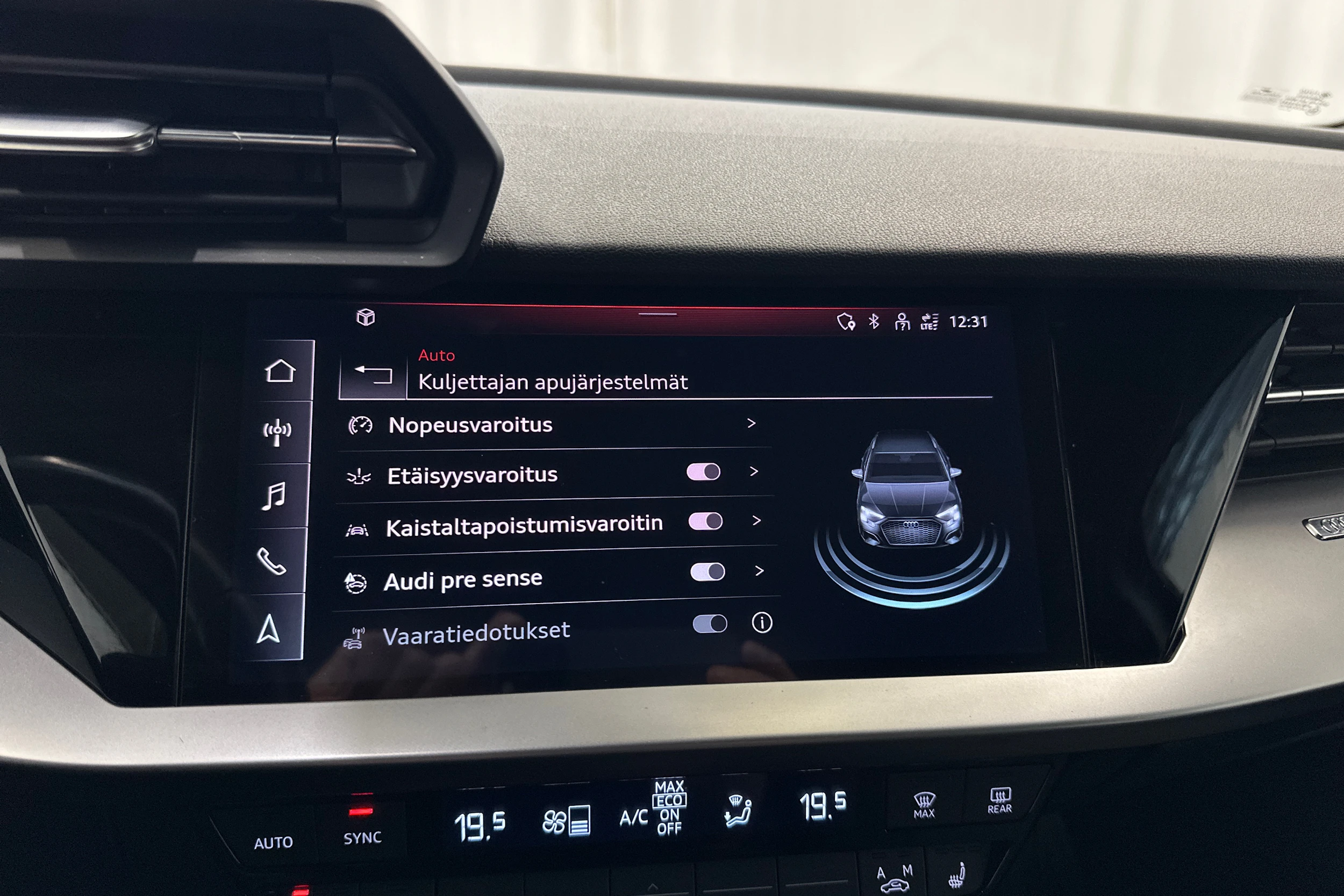 musta Audi A3 2021 kuva 26.