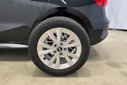 musta Audi A3 2021 kuva 28.