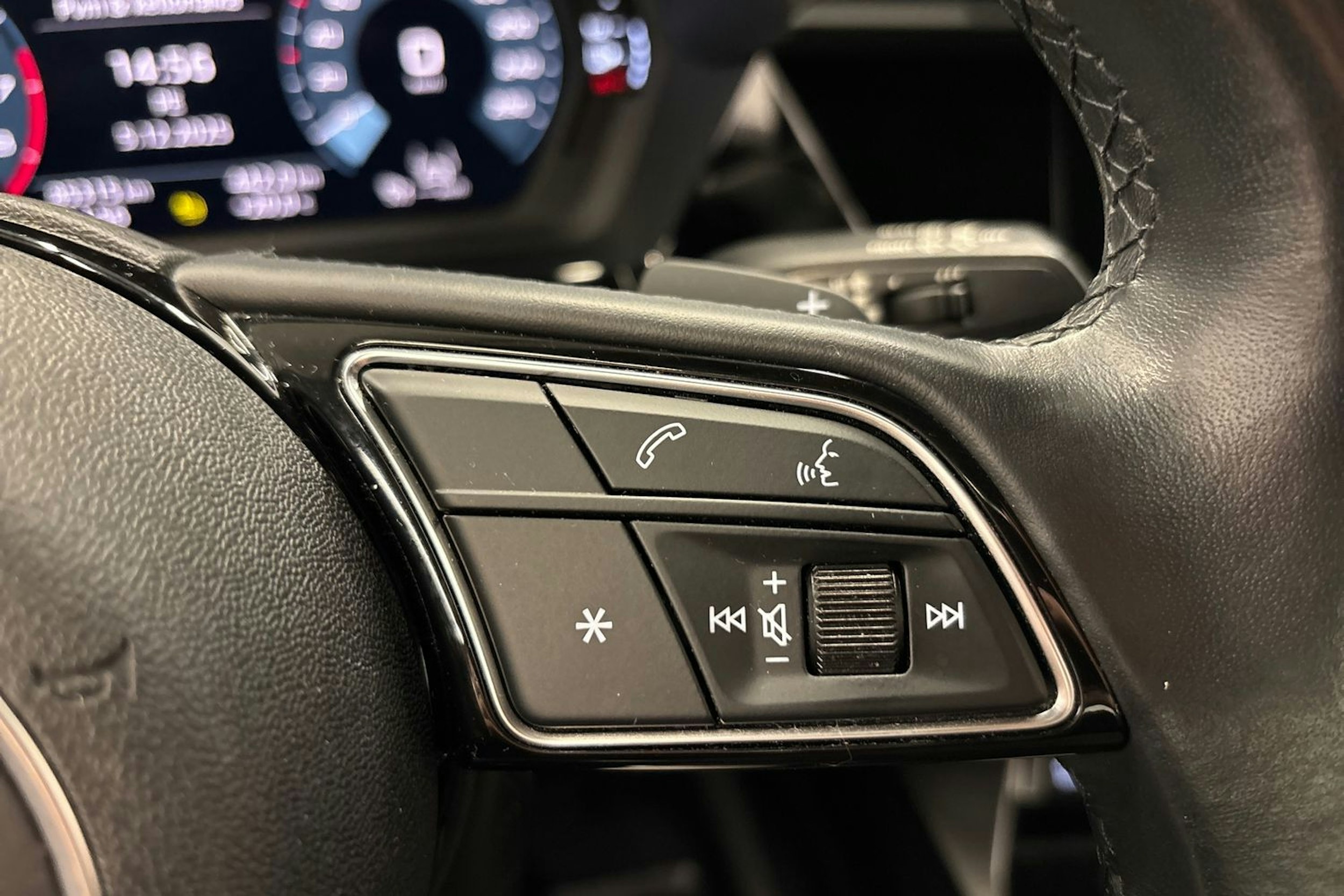 musta Audi A3 2022 kuva 21.