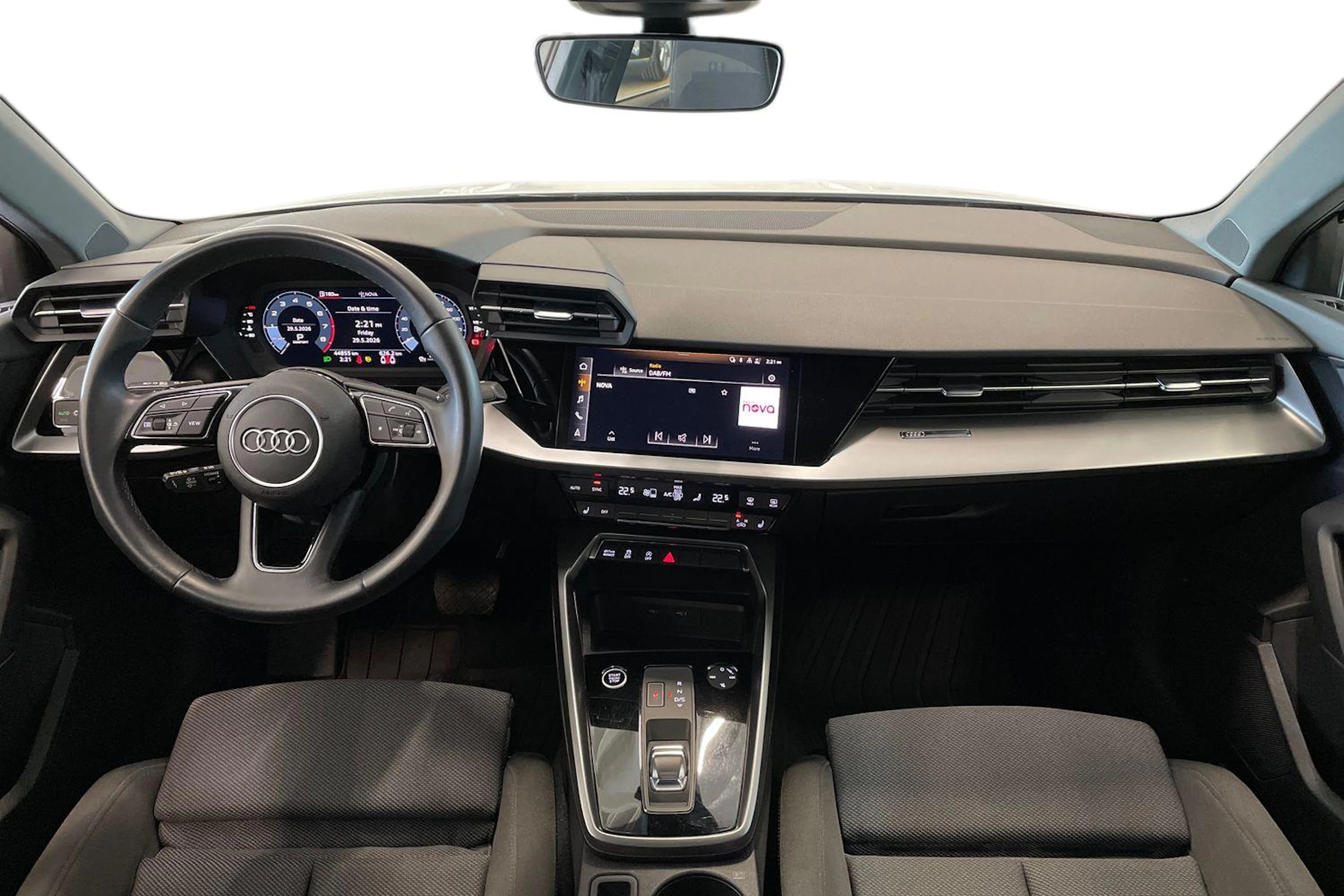 valkoinen Audi A3 2022 kuva 9.