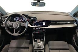 valkoinen Audi A3 2022 kuva 9.