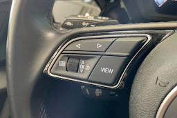 valkoinen Audi A3 2022 kuva 19.
