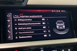 valkoinen Audi A3 2022 kuva 26.