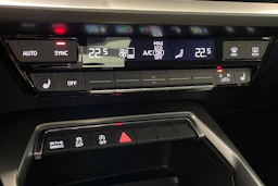 valkoinen Audi A3 2022 kuva 28.