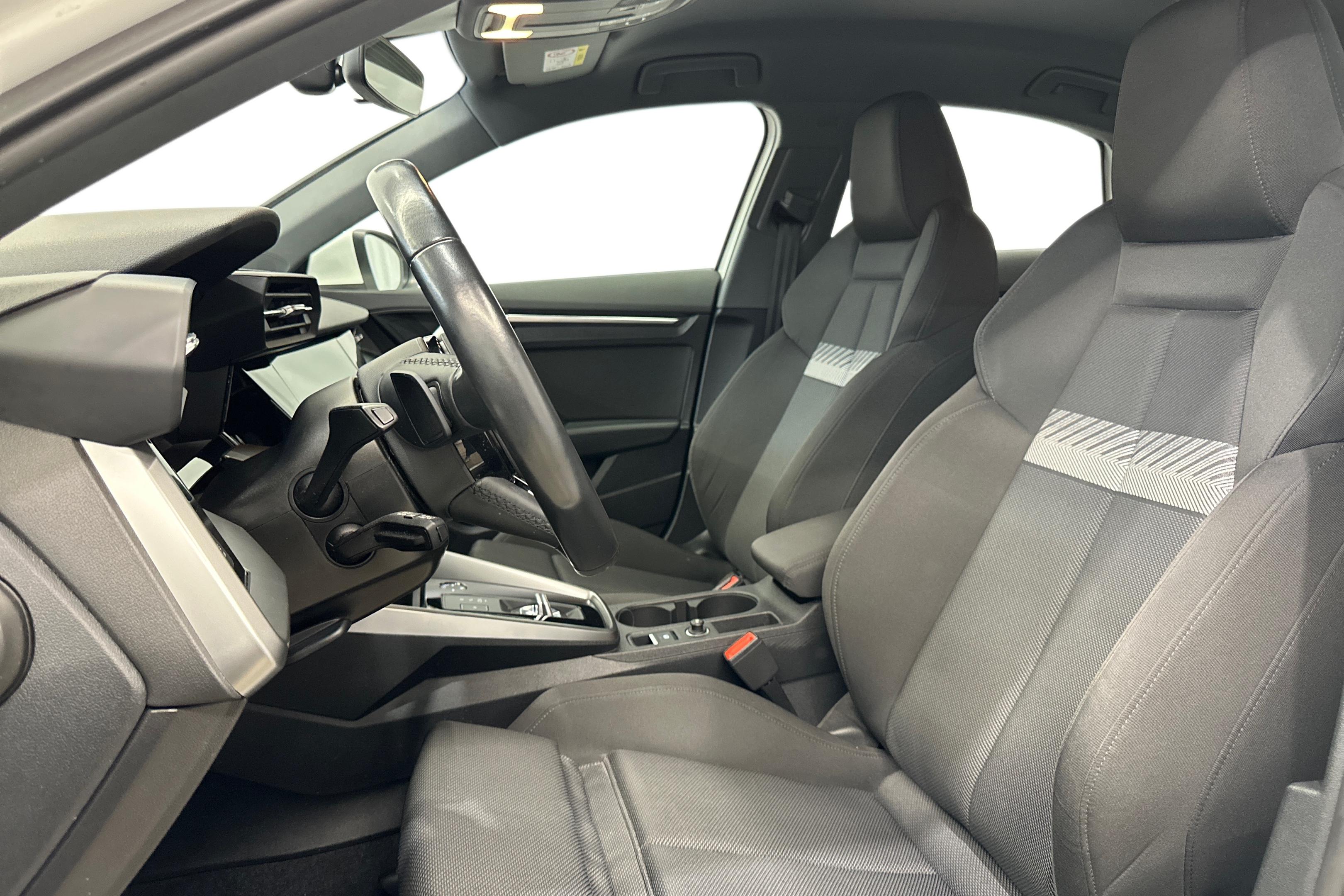 Audi A3 2022, kuva 6/27