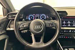 valkoinen Audi A3 2022 kuva 12.