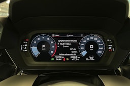 met. punainen Audi A3 2022 kuva 14.
