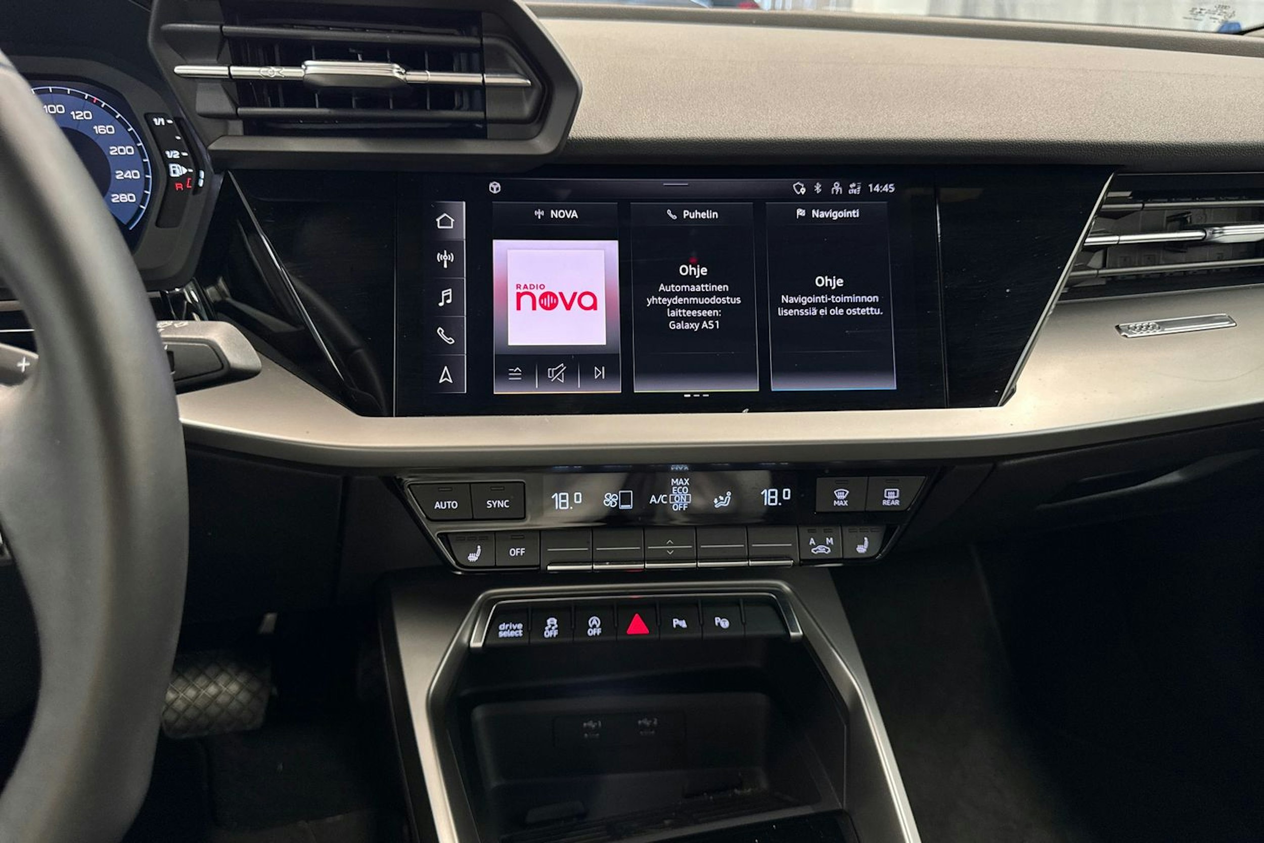 met. punainen Audi A3 2022 kuva 20.