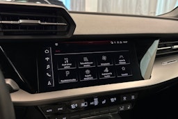 met. punainen Audi A3 2022 kuva 23.