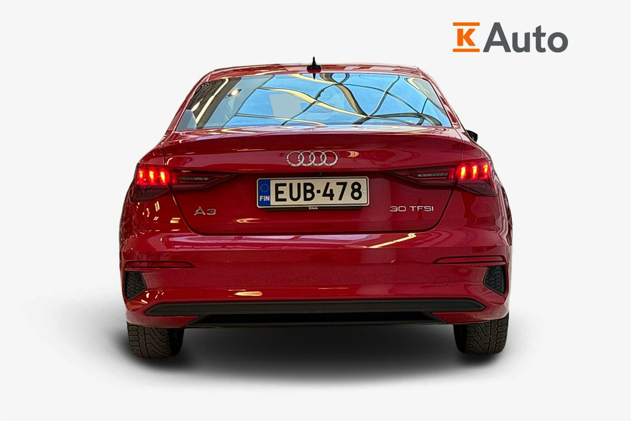 punainen Audi A3 2022 kuva 3.