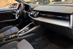 punainen Audi A3 2022 kuva 25.