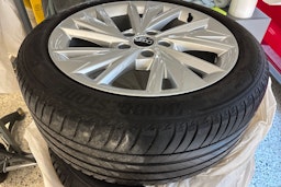 punainen Audi A3 2022 kuva 26.
