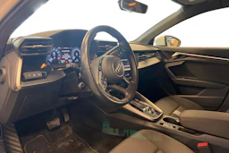 valkoinen Audi A3 2022 kuva 3.