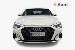 valkoinen Audi A3 2022 kuva 4.