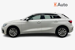 valkoinen Audi A3 2022 kuva 5.