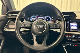 valkoinen Audi A3 2022 kuva 12.