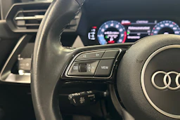 valkoinen Audi A3 2022 kuva 13.