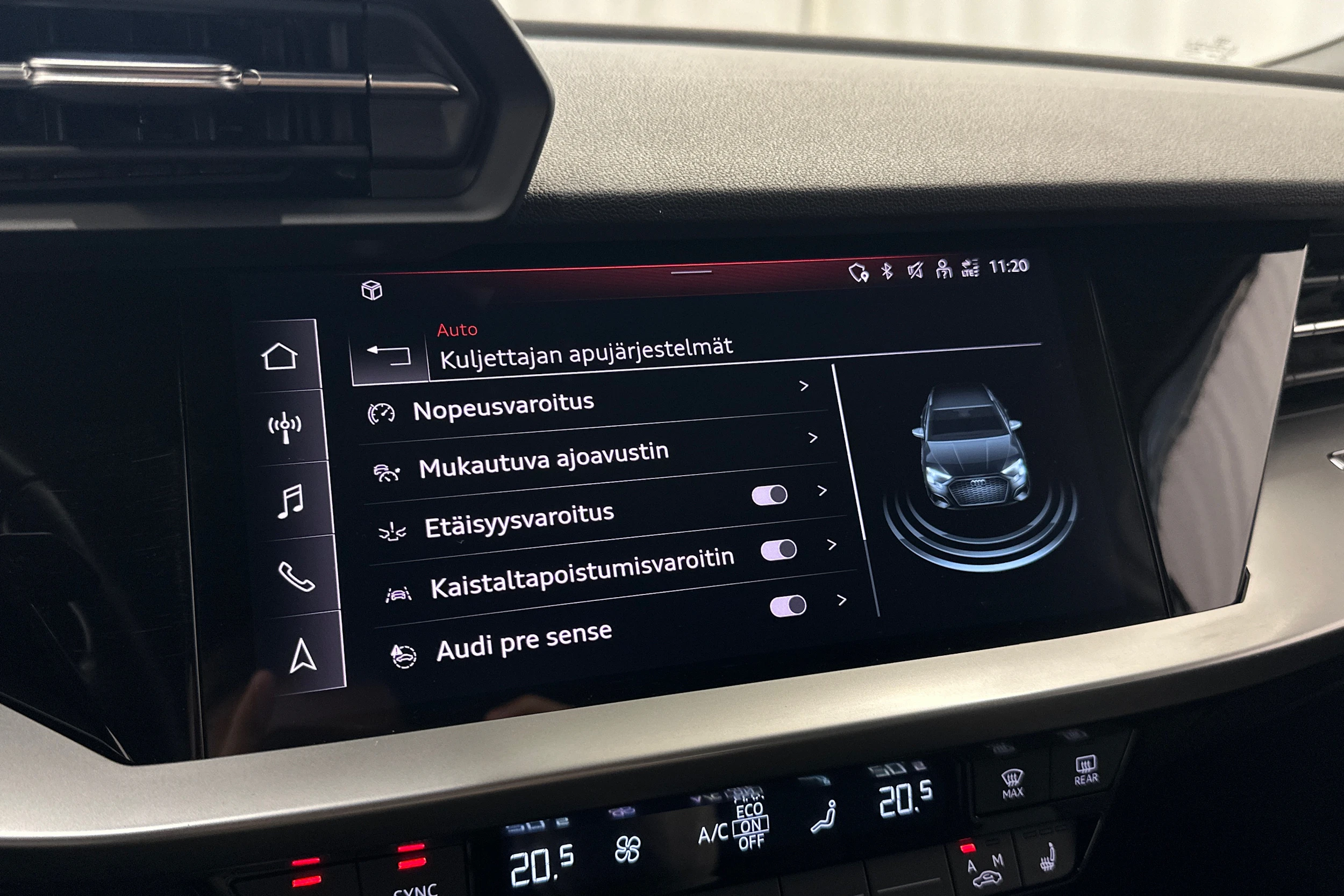 valkoinen Audi A3 2022 kuva 18.