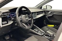 valkoinen Audi A3 2022 kuva 7.