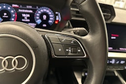 valkoinen Audi A3 2022 kuva 15.
