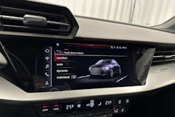 valkoinen Audi A3 2022 kuva 18.