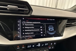 valkoinen Audi A3 2022 kuva 20.