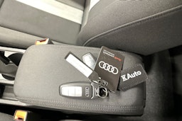 valkoinen Audi A3 2022 kuva 25.