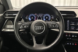 valkoinen Audi A3 2022 kuva 14.