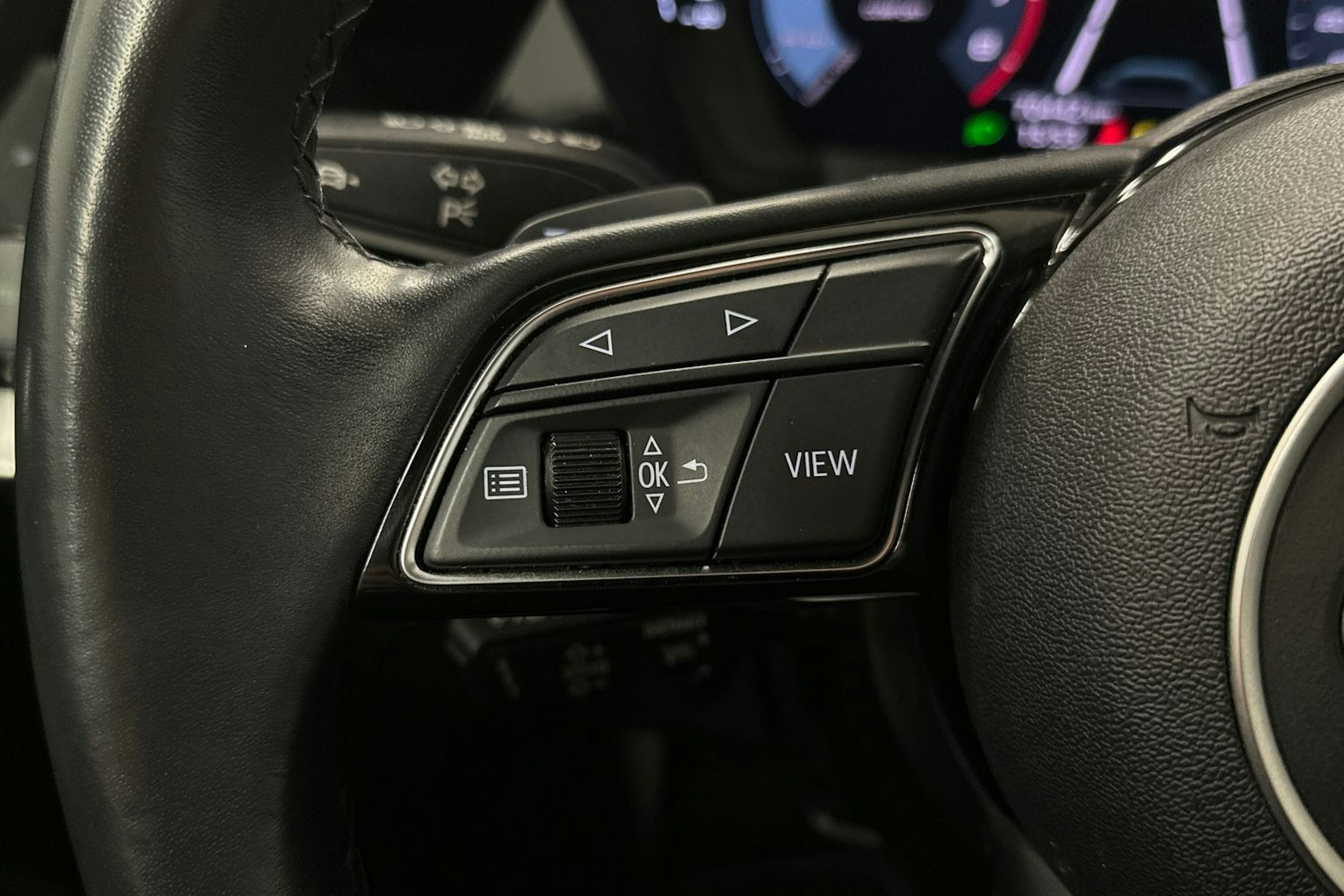valkoinen Audi A3 2022 kuva 16.