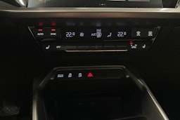 valkoinen Audi A3 2022 kuva 19.