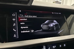 valkoinen Audi A3 2022 kuva 22.