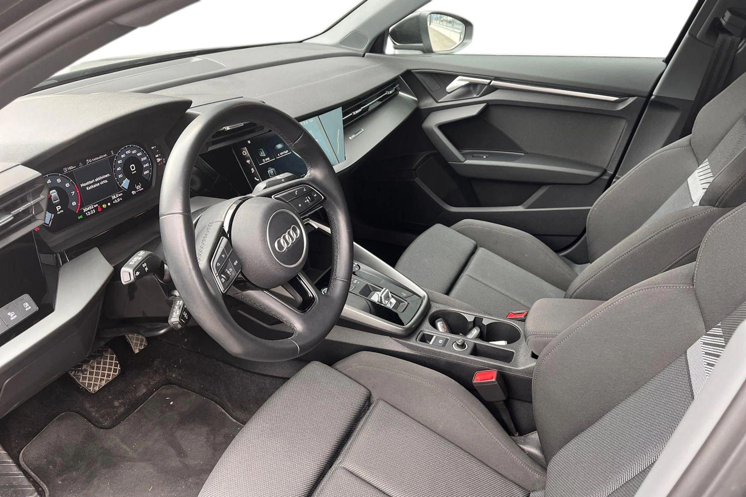 musta Audi A3 2022 kuva 3.