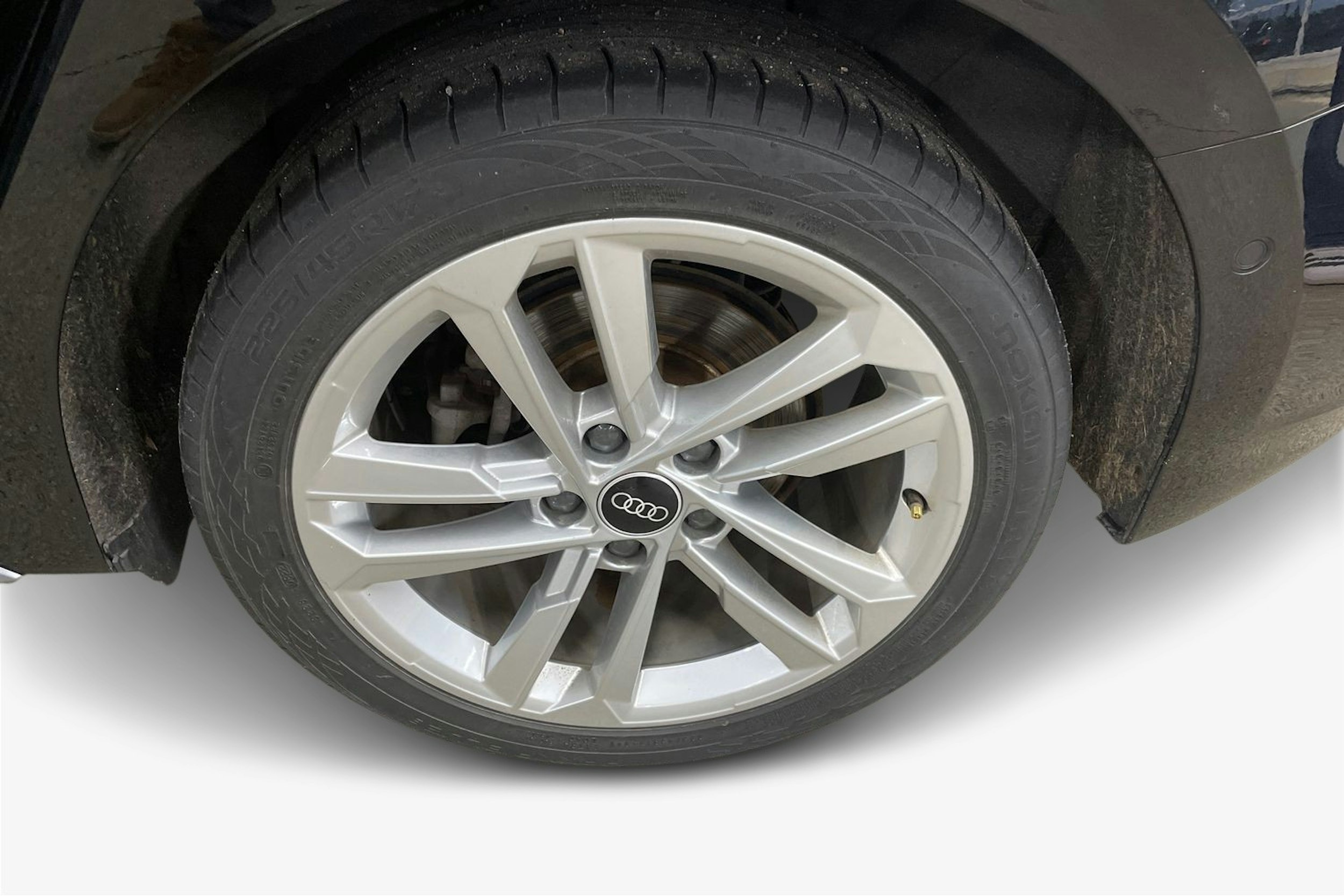 musta Audi A3 2022 kuva 11.