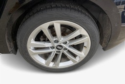 musta Audi A3 2022 kuva 11.