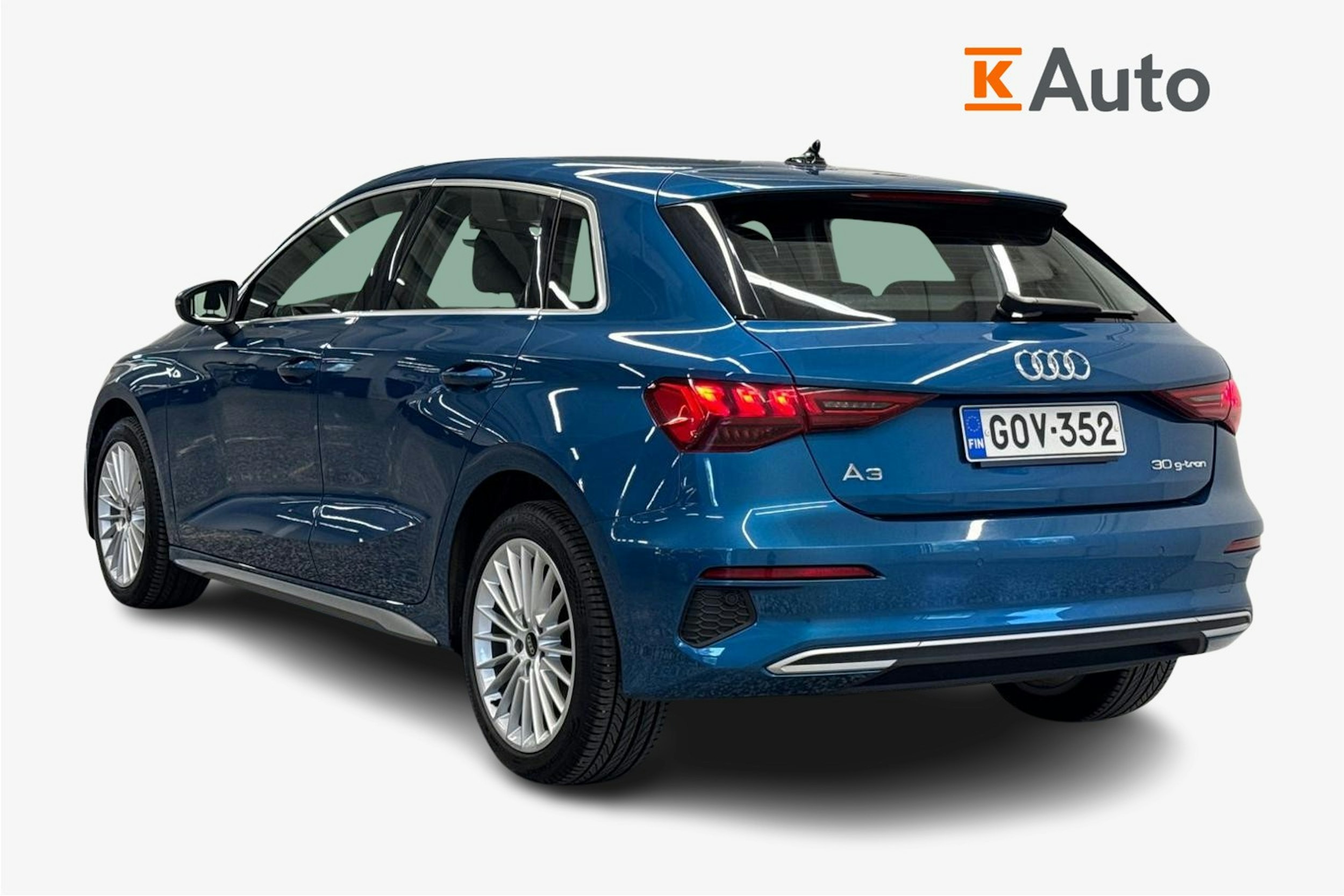 Sininen Audi A3 2022 kuva 2.