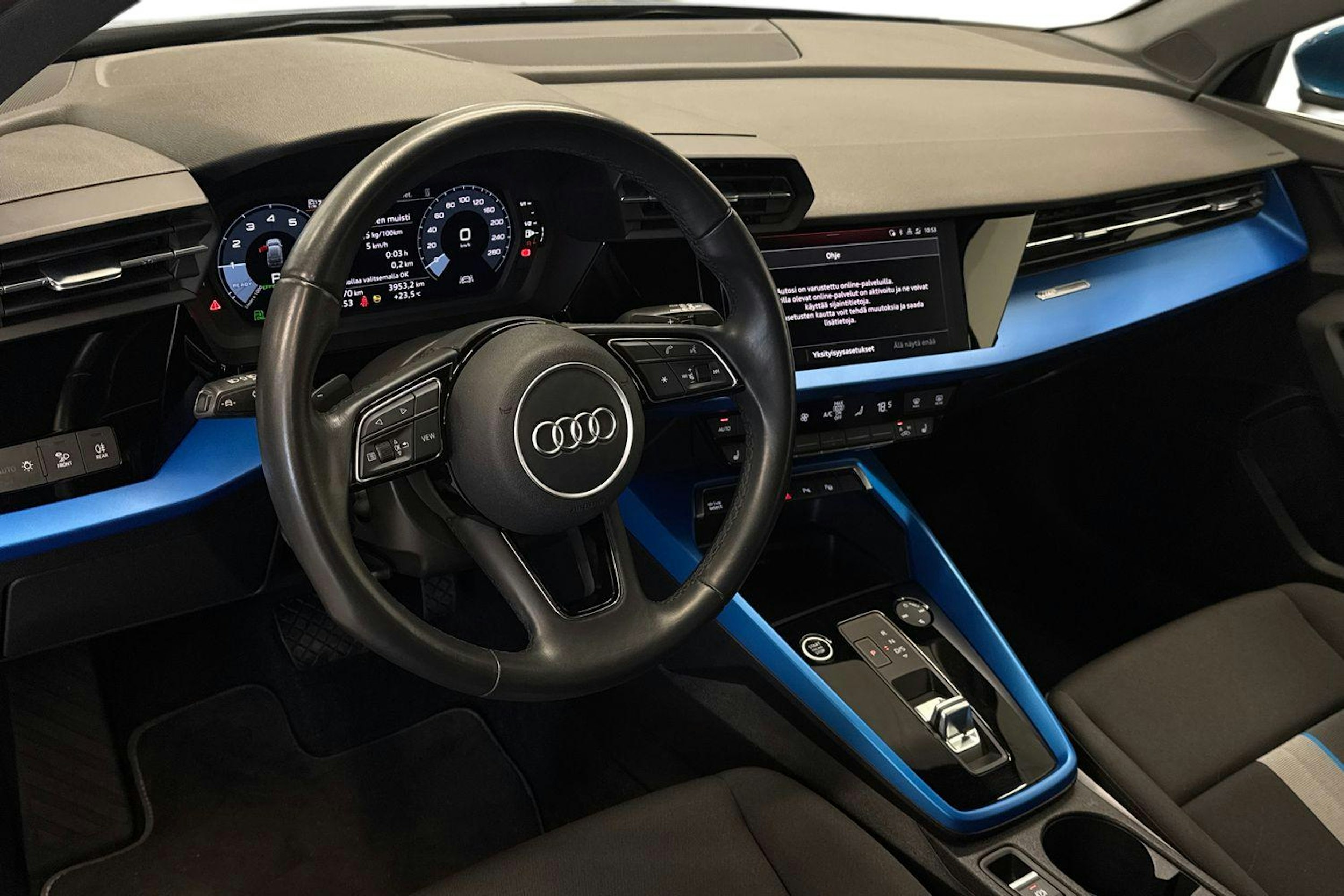 Sininen Audi A3 2022 kuva 7.