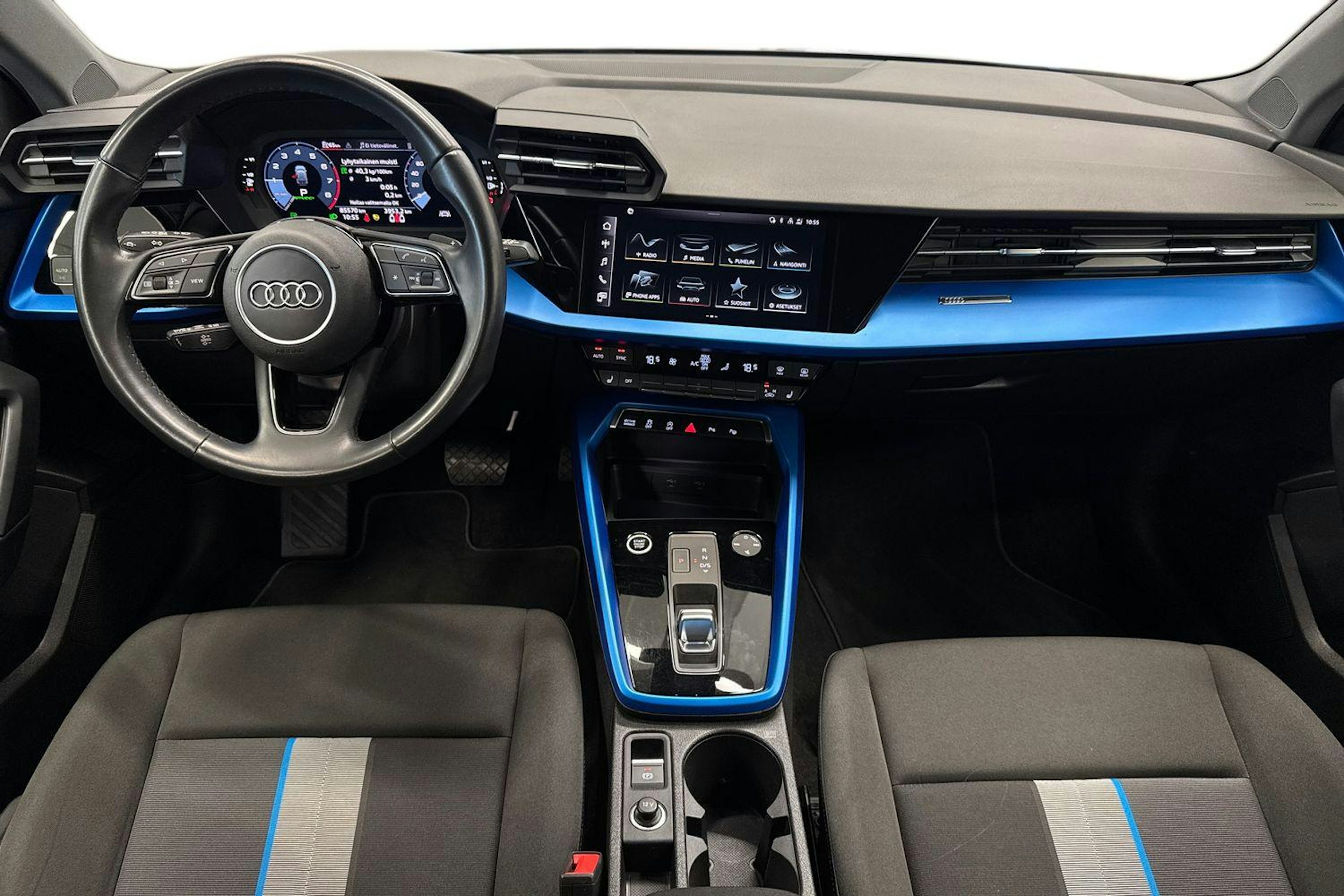 Sininen Audi A3 2022 kuva 9.