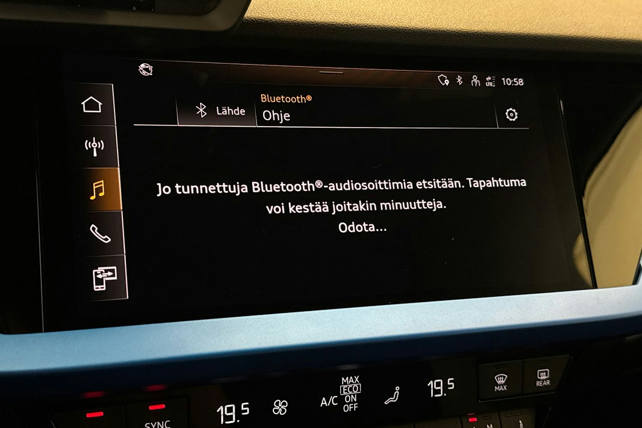 Sininen Audi A3 2022 kuva 25.