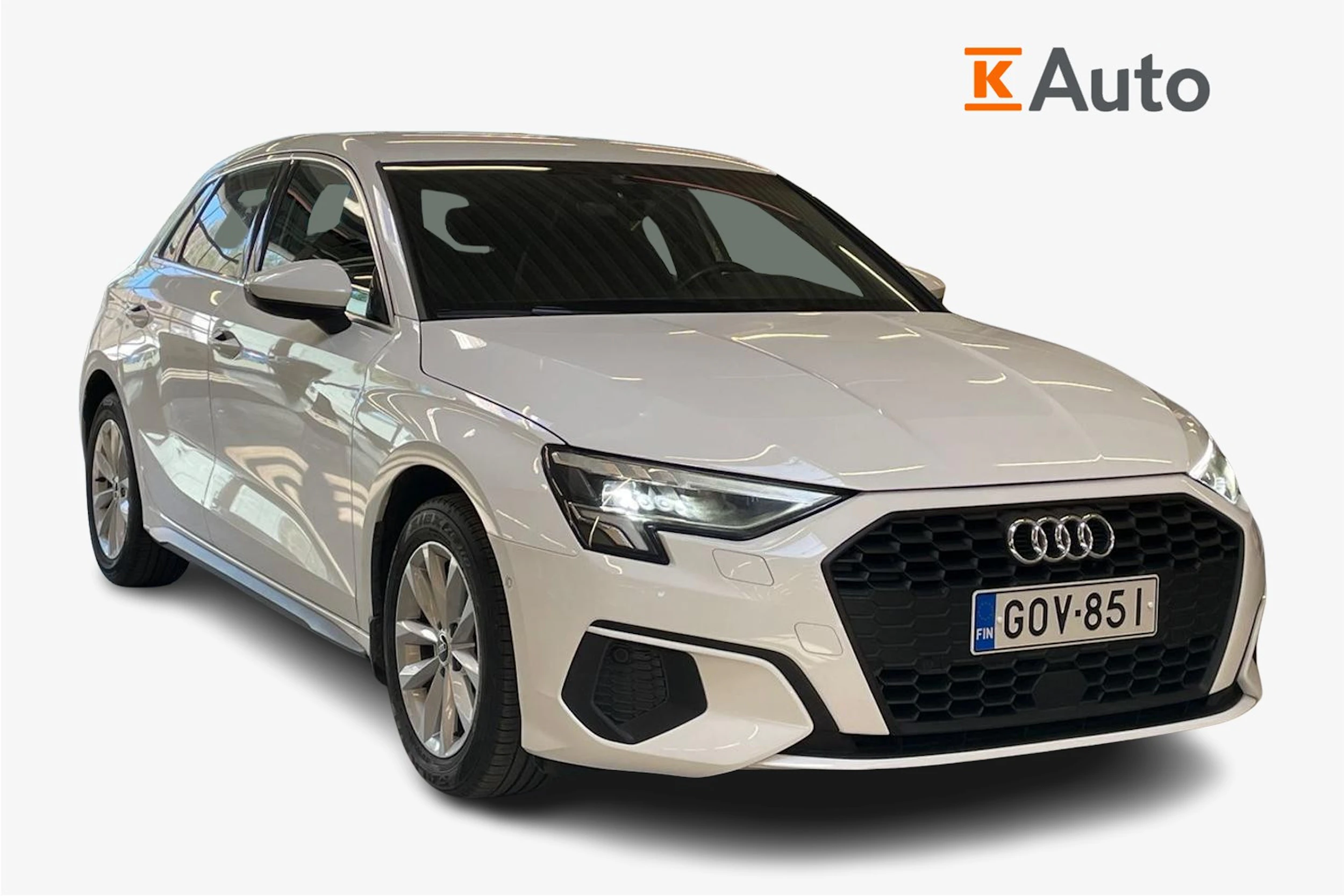 valkoinen Audi A3 2022 kuva 1.