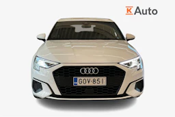 valkoinen Audi A3 2022 kuva 5.