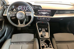 valkoinen Audi A3 2022 kuva 9.