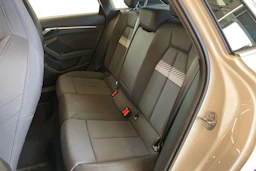 valkoinen Audi A3 2022 kuva 11.