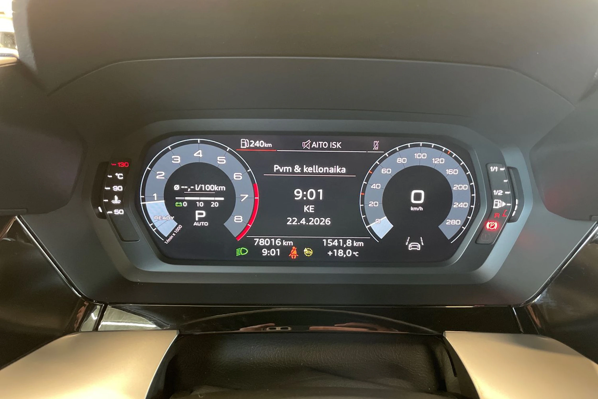 valkoinen Audi A3 2022 kuva 15.