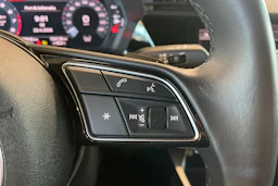 valkoinen Audi A3 2022 kuva 16.