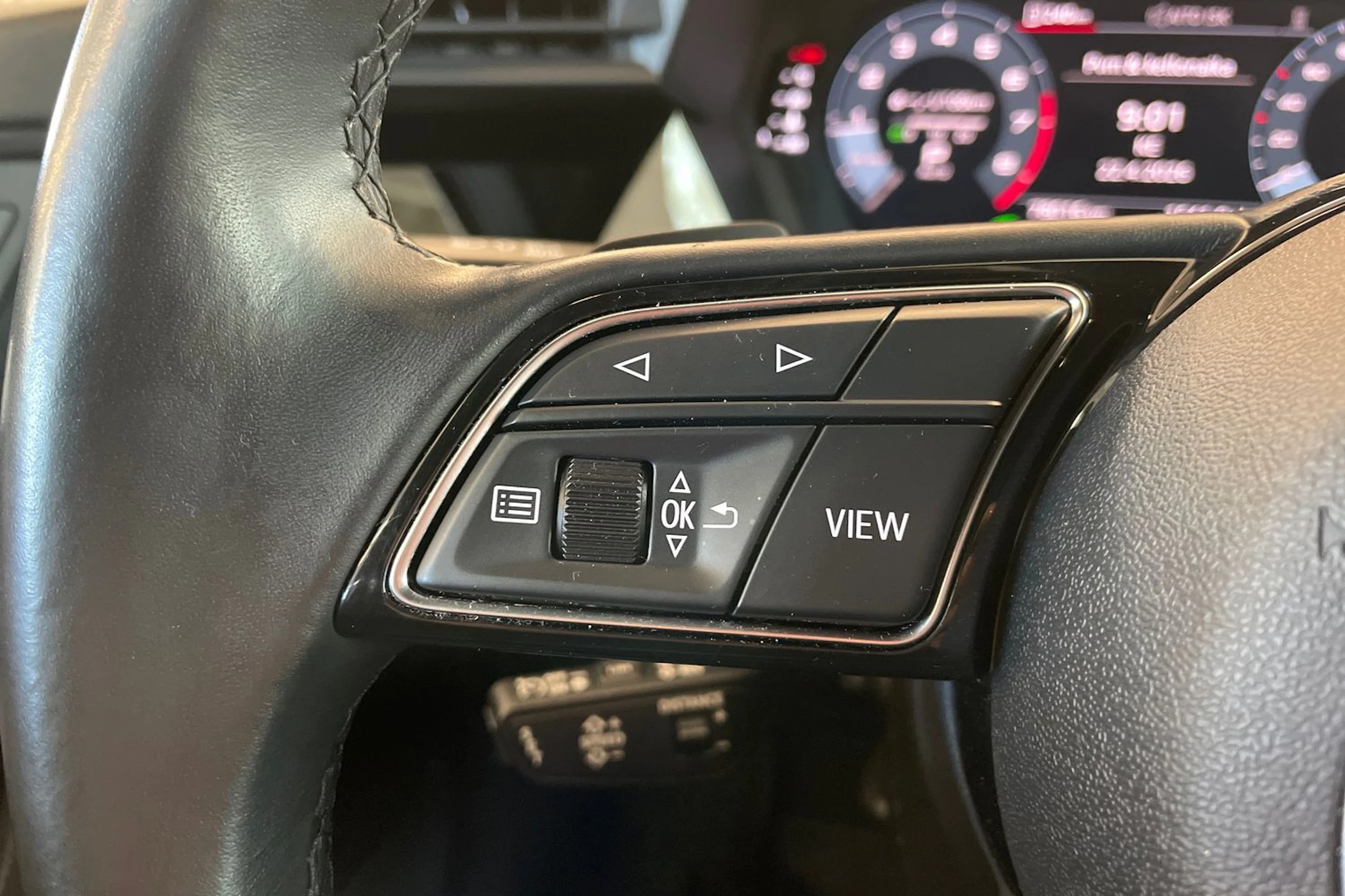 valkoinen Audi A3 2022 kuva 17.