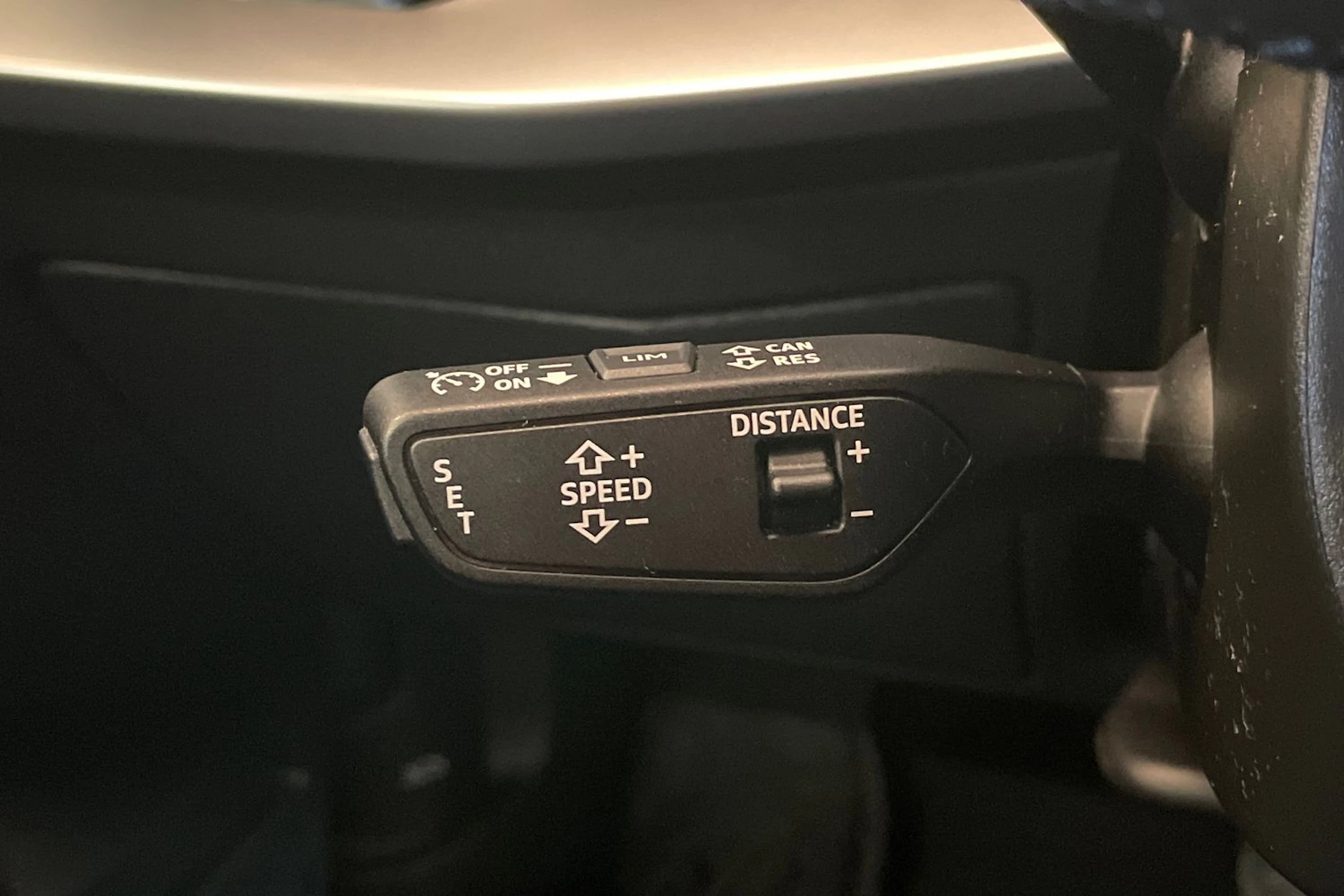 valkoinen Audi A3 2022 kuva 18.