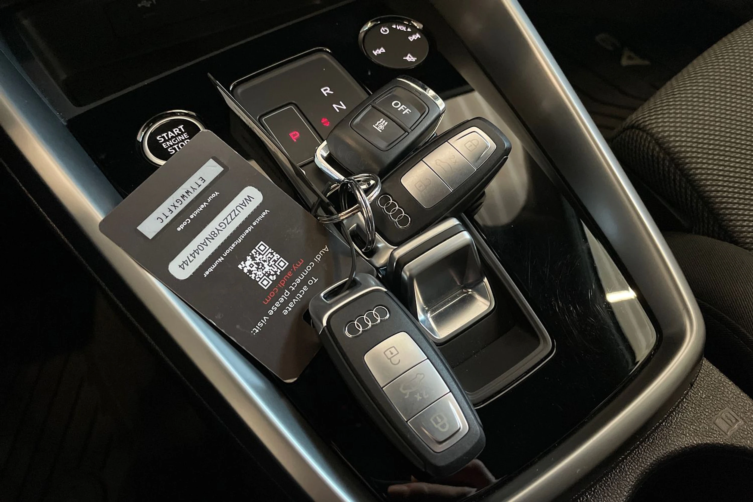 valkoinen Audi A3 2022 kuva 21.