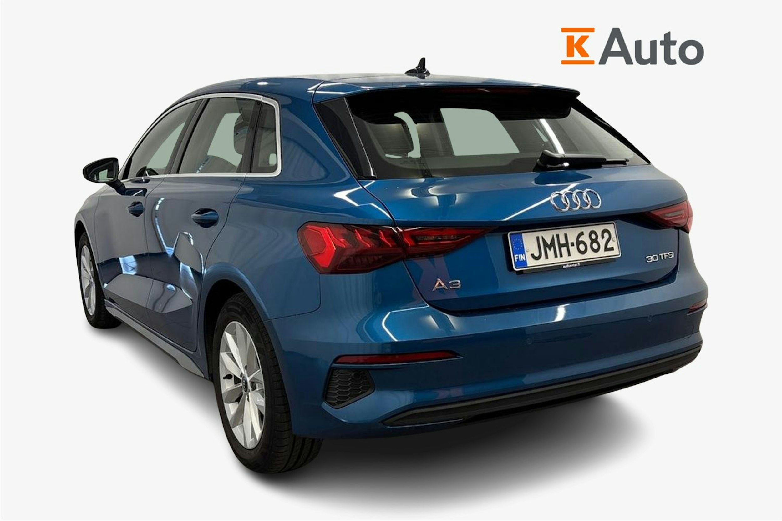 sininen Audi A3 2022 kuva 2.